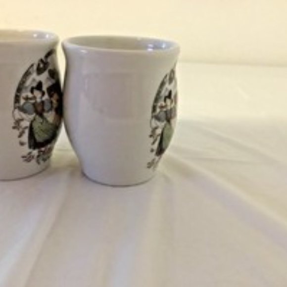 Two Vintage Handleless Porcelain Tea Cup Jahreszeiten Design by Susanne Dolker - Picture 2 of 5